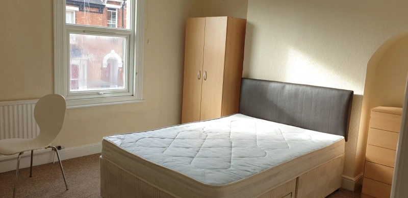 16 Arboretum Avenue -  Spare room En-suites - Thumbnail 17